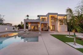 Luxury villa 800 metres from the sea in Campoamor, Costa Blanca South