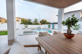 Luxury villa 800 metres from the sea in Campoamor, Costa Blanca South