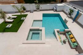 Luxury villa 800 metres from the sea in Campoamor, Costa Blanca South
