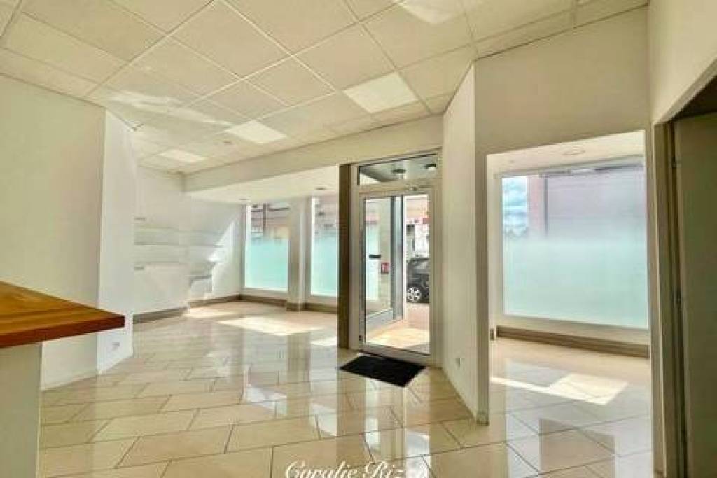 Local commercial 100 m² - Creutzwald
