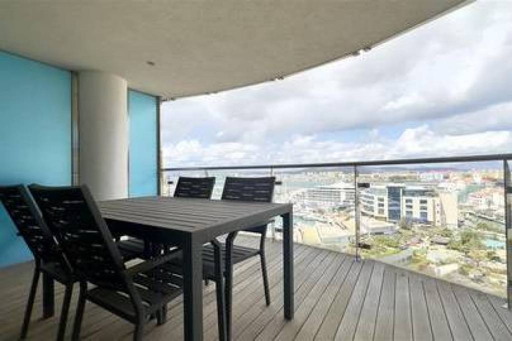 Stunning 2 bedroom apartment in Imperial Ocean Plaza, Gibraltar