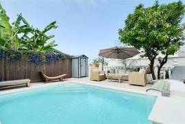 Beautiful 6 bedroom house in South District, Gibraltar