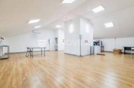 Zagreb, Botinec, commercial space 800 m2 for office and storage purposes