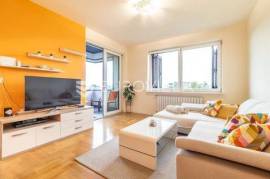 Zagreb, Strojarska, beautiful two-bedroom apartment 71 m2