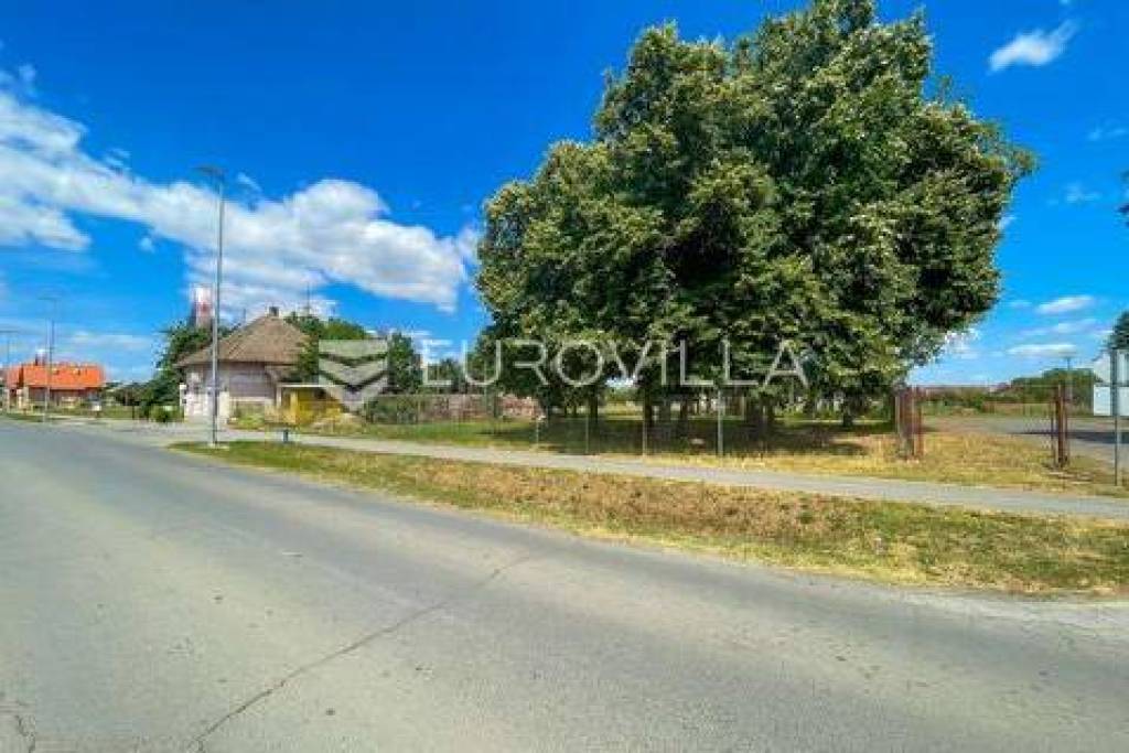 Belišće – Bistrinci - street-Level Commercial Space for Rent, Total 60 m², with Free Parking