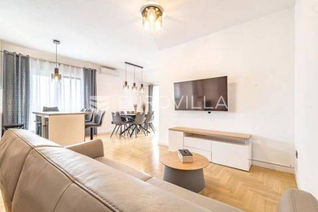 Zagreb, Trešnjevka, beautiful four-room apartment 134m2