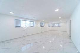 Osijek, Center, attractive business space in the very center of the city, NKP 100 m2
