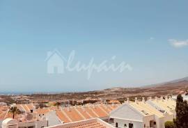 2 Bedroom Apartment in Port Royal Complex For Sale In Los Cristianos LP23886