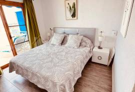 2 Bedroom Apartment in Port Royal Complex For Sale In Los Cristianos LP23886