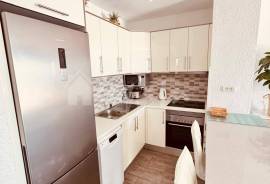 2 Bedroom Apartment in Port Royal Complex For Sale In Los Cristianos LP23886