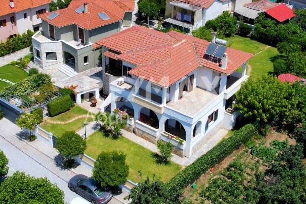 Maisonette 430 sq.m for sale