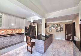 5+2 beds villa for rent, in Bairro da Martinha