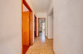 Traditional 3 bedroom villa with 3 plots for construction