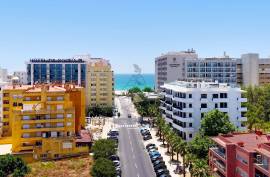 ANNUAL RENTAL - LUXURY PENTHOUSE 4 BEDROOM , SEA AND RIVER VIEWS IN PRAIA DA ROCHA