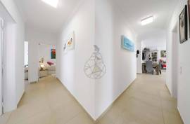 ANNUAL RENTAL - LUXURY PENTHOUSE 4 BEDROOM , SEA AND RIVER VIEWS IN PRAIA DA ROCHA