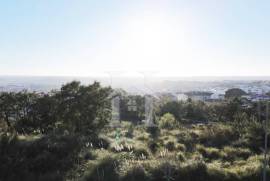 Terreno Urbano com PIP aprovado e vista para o Castelo de Leiria