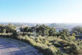 Terreno Urbano com PIP aprovado e vista para o Castelo de Leiria