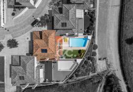 4-Bedroom Villa in a Private Condominium – Carvalhal, Bombarral