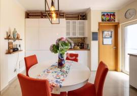 4-Bedroom Villa in a Private Condominium – Carvalhal, Bombarral