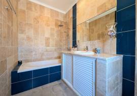 Elegant 4-Bedroom Villa with Heated Pool and Sea Views