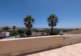 Elegant 4-Bedroom Villa with Heated Pool and Sea Views
