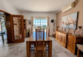Elegant 4-Bedroom Villa with Heated Pool and Sea Views