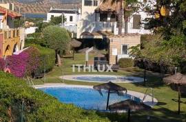 Elegant Corner Townhouse in Prestigious Las Lomas, Costa Esuri – Ayamonte