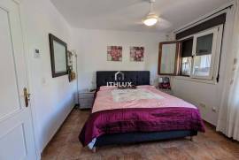 Elegant Corner Townhouse in Prestigious Las Lomas, Costa Esuri – Ayamonte