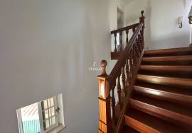 Villa, 216 m², For Sale, 5 Bedrooms, 3 Suites, 4 Bathrooms, 2 Living Rooms with Fireplace, Parking, Copper, Cascais