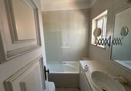 Villa, 216 m², For Sale, 5 Bedrooms, 3 Suites, 4 Bathrooms, 2 Living Rooms with Fireplace, Parking, Copper, Cascais
