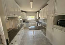 Villa, 216 m², For Sale, 5 Bedrooms, 3 Suites, 4 Bathrooms, 2 Living Rooms with Fireplace, Parking, Copper, Cascais