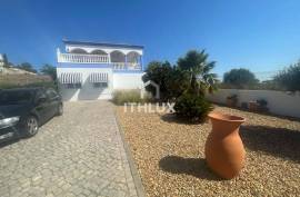 Immaculate 4-Bedroom Villa with Pool & Panoramic Views – Costa Esuri, Ayamonte