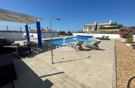 Immaculate 4-Bedroom Villa with Pool & Panoramic Views – Costa Esuri, Ayamonte