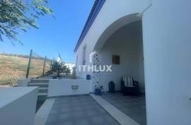 Immaculate 4-Bedroom Villa with Pool & Panoramic Views – Costa Esuri, Ayamonte