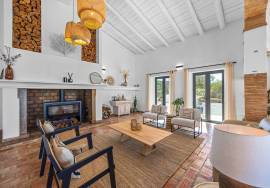 Magnificent 12-bedroom Boutique Hotel with breath-taking sea views in the Hills of Loulé