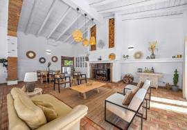 Magnificent 12-bedroom Boutique Hotel with breath-taking sea views in the Hills of Loulé