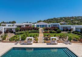 Magnificent 12-bedroom Boutique Hotel with breath-taking sea views in the Hills of Loulé