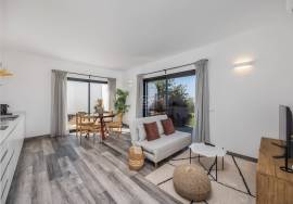 Magnificent 12-bedroom Boutique Hotel with breath-taking sea views in the Hills of Loulé