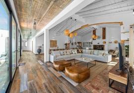 Magnificent 12-bedroom Boutique Hotel with breath-taking sea views in the Hills of Loulé