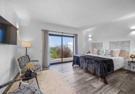 Magnificent 12-bedroom Boutique Hotel with breath-taking sea views in the Hills of Loulé