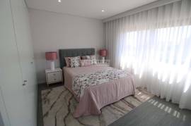 Last new 2 bedroom apartment inserted in a condominium with swimming pool located in Olhão