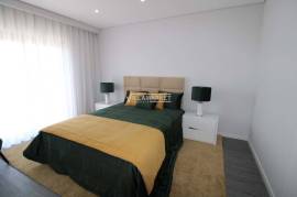 Last new 2 bedroom apartment inserted in a condominium with swimming pool located in Olhão