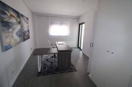 Last new 2 bedroom apartment inserted in a condominium with swimming pool located in Olhão