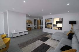Last new 2 bedroom apartment inserted in a condominium with swimming pool located in Olhão