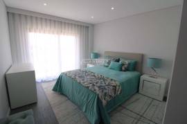 Last new 2 bedroom apartment inserted in a condominium with swimming pool located in Olhão