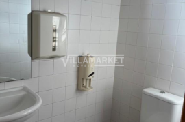 Banking building consisting of 2 floors located in Vila Franca de Xira