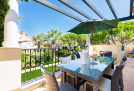 2 Bedroom Apartment with Rooftop, Vila Sol