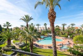 2 Bedroom Apartment with Rooftop, Vila Sol