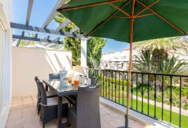2 Bedroom Apartment with Rooftop, Vila Sol