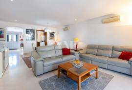 2 Bedroom Apartment with Rooftop, Vila Sol